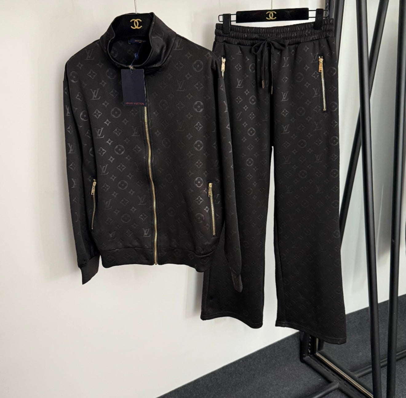 LOUIE Tracksuit - x4 colour options