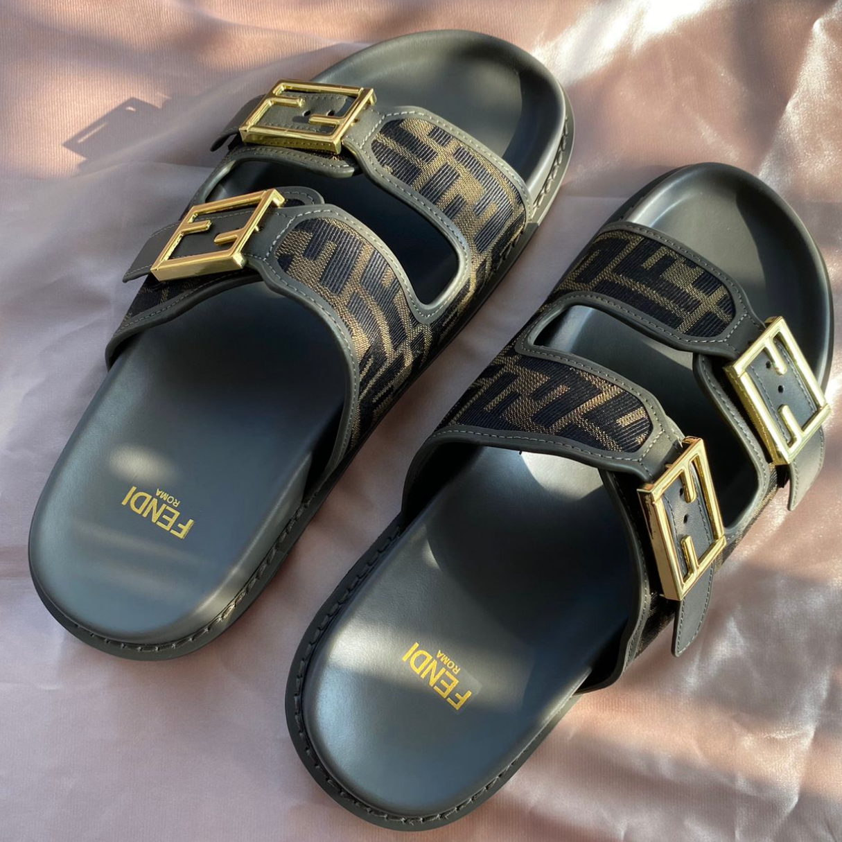 FF Buckle Slides (x2 Colours)