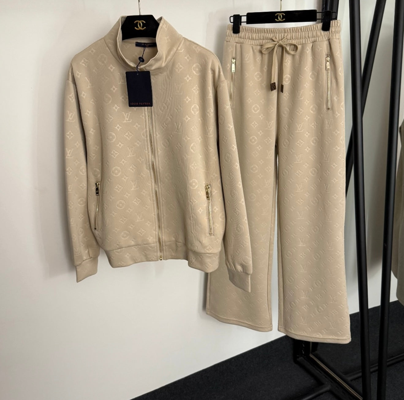 LOUIE Tracksuit - x4 colour options